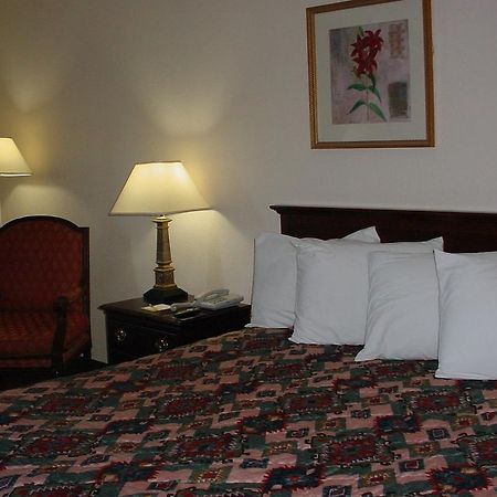 Rodeway Inn Montgomery Camera foto