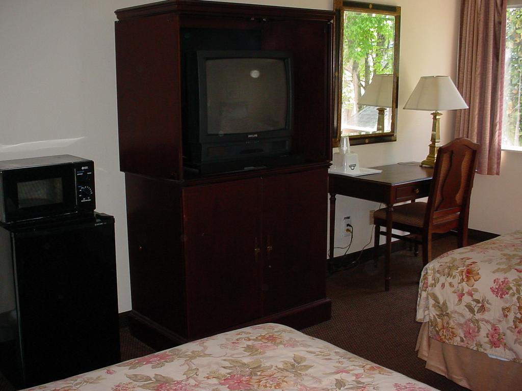 Rodeway Inn Montgomery Camera foto